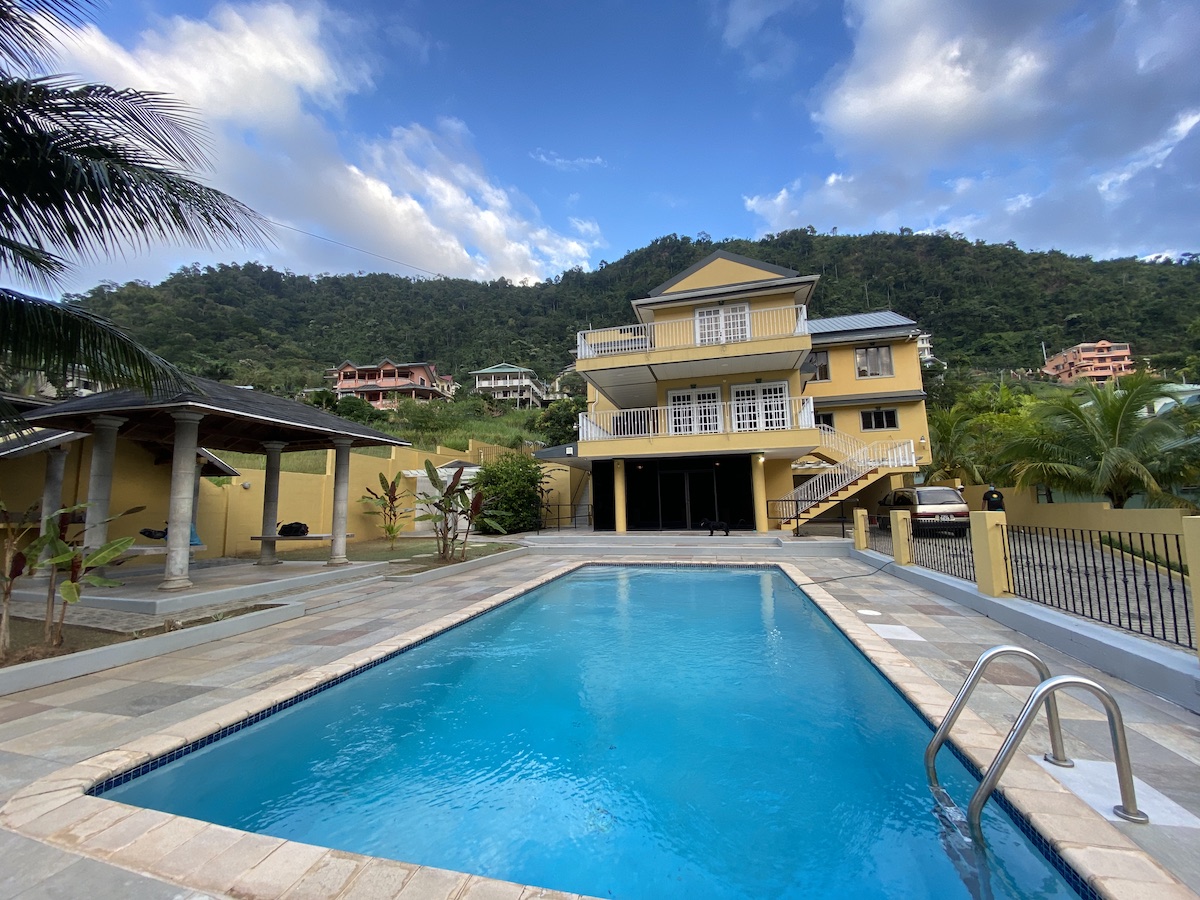 Carenage - Ocean Park Ground F..