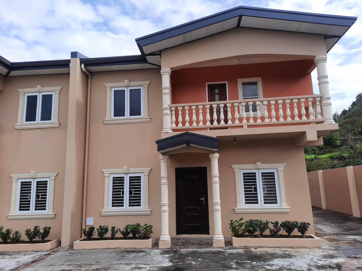 Santa Cruz - Brand New Duplex