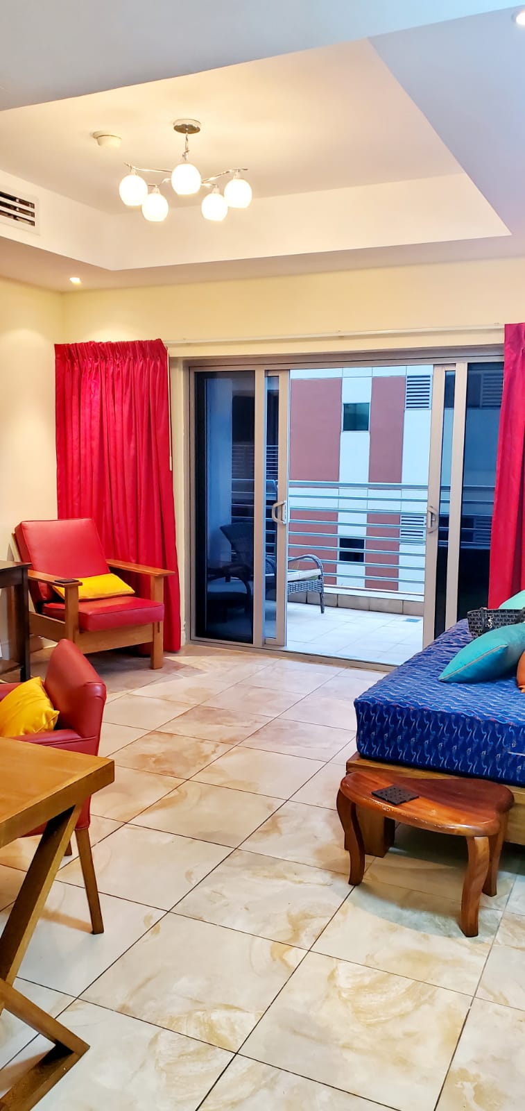 FULLY FURNISHED & EQUIPPED STU..