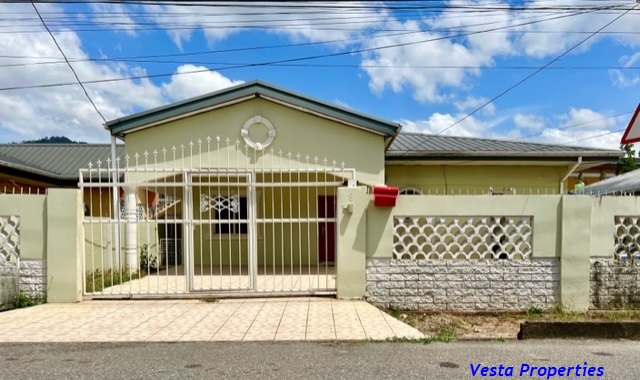 3 Bedroom Duplex - Tacarigua