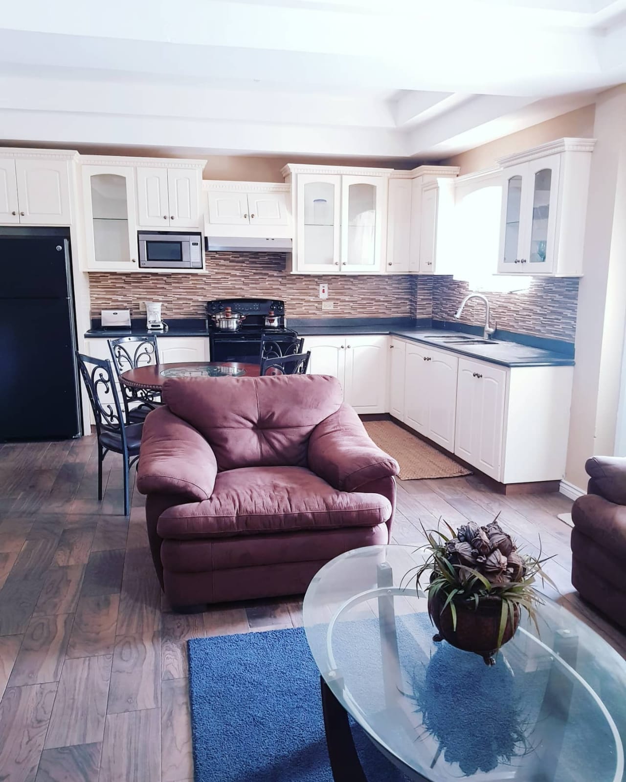 VALSAYN APARTMENT FOR RENT - U..