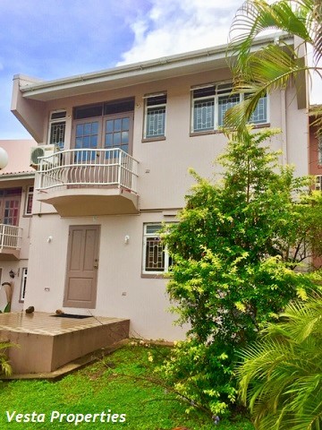 4 Bedroom Townhouse - Mt. Lamb..
