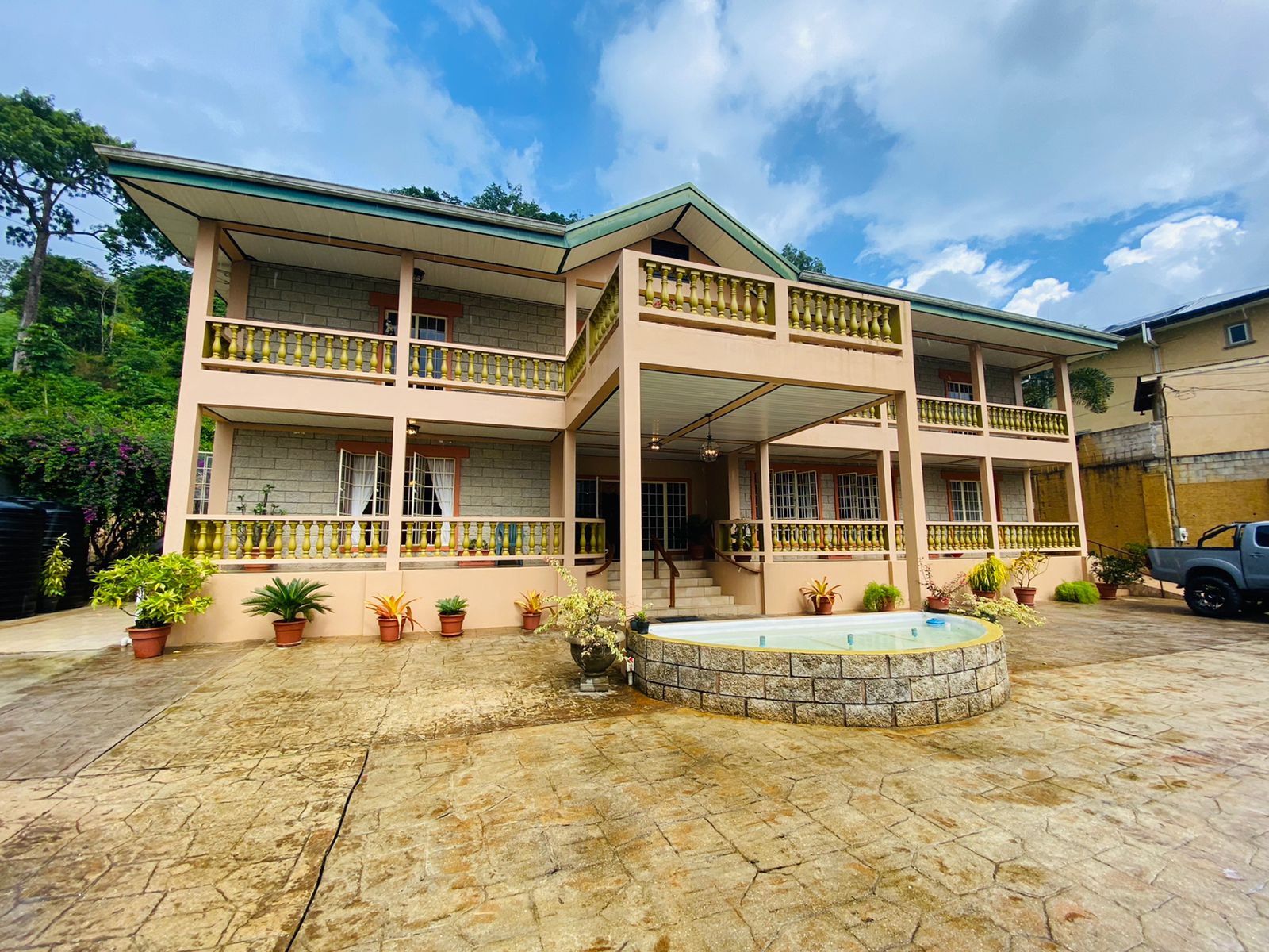 La Sagesse Road Santa Cruz