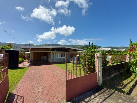 3 bed/ 2 bath house  Blue Rang..