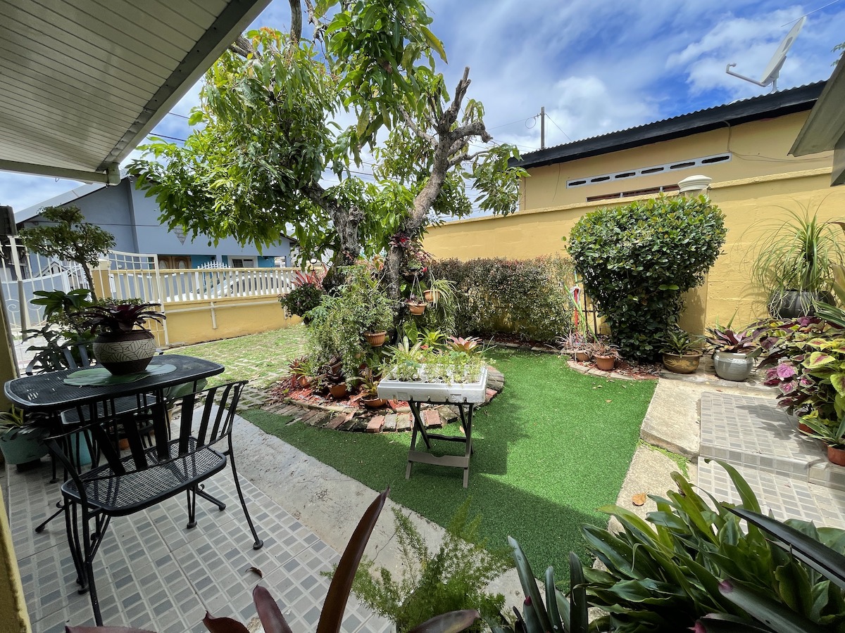 Tacarigua - One Bedroom Apt