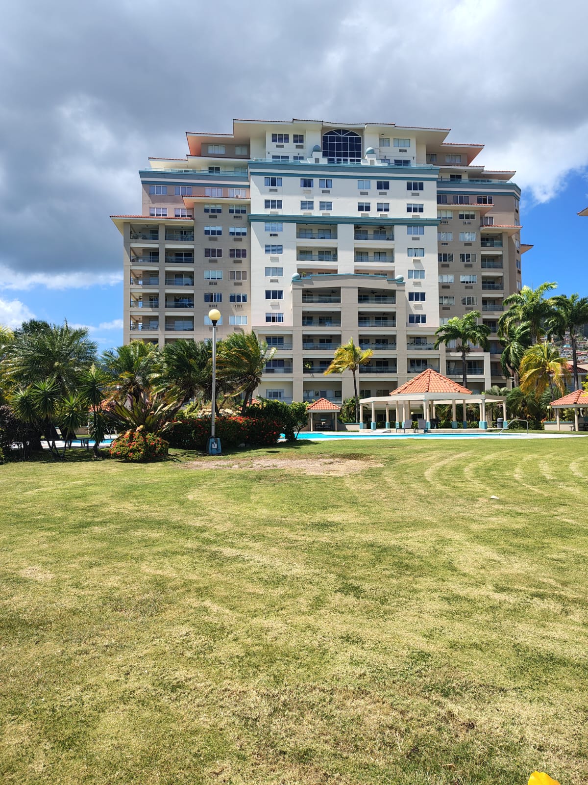 Bayside Towers Penthouse, Cocorite