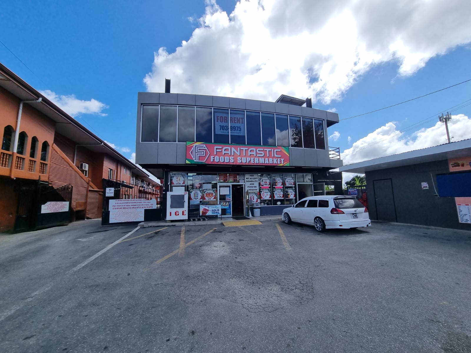 Commercial Space for rent Munr..