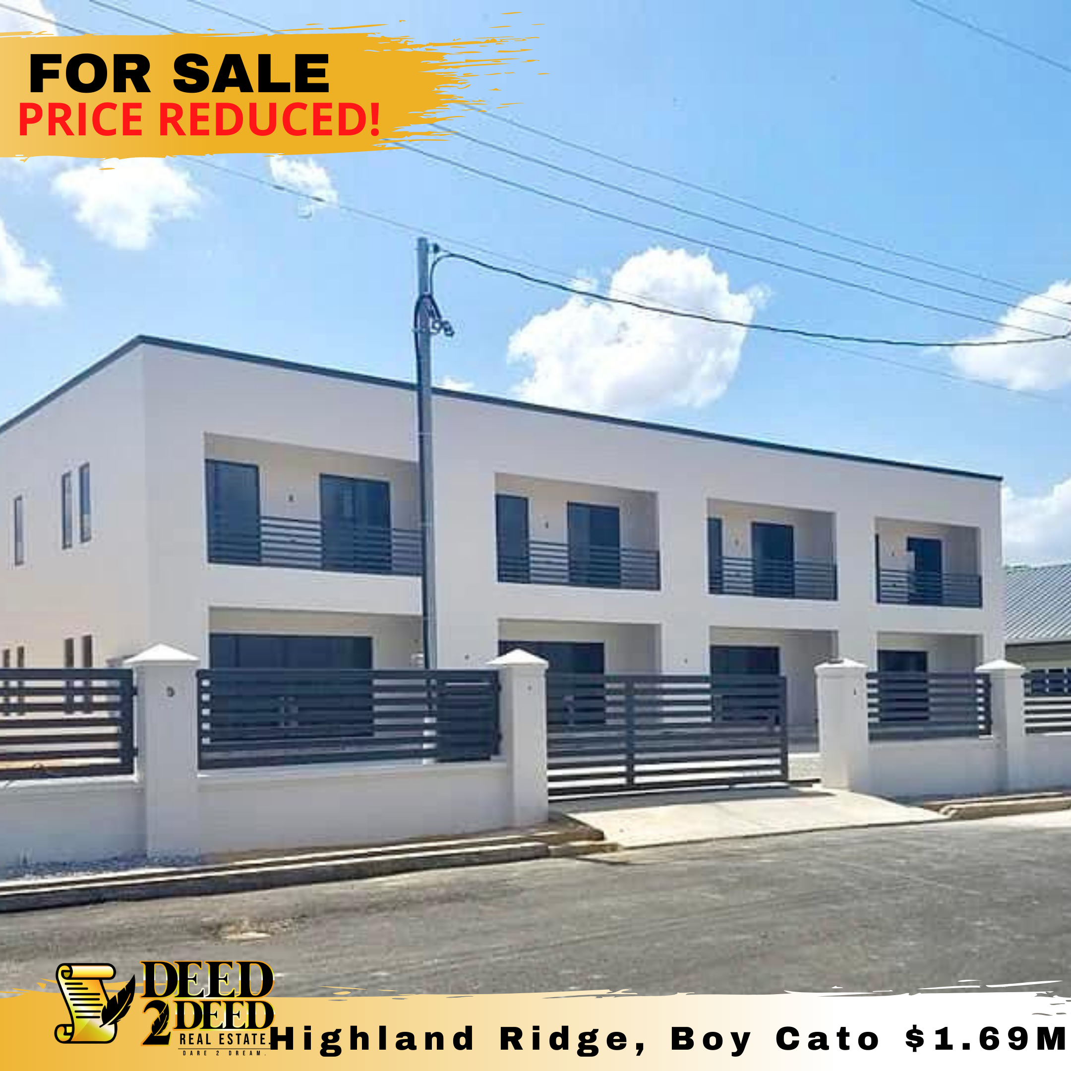 FOR SALE MODERN 3 BEDROOM TOWN..