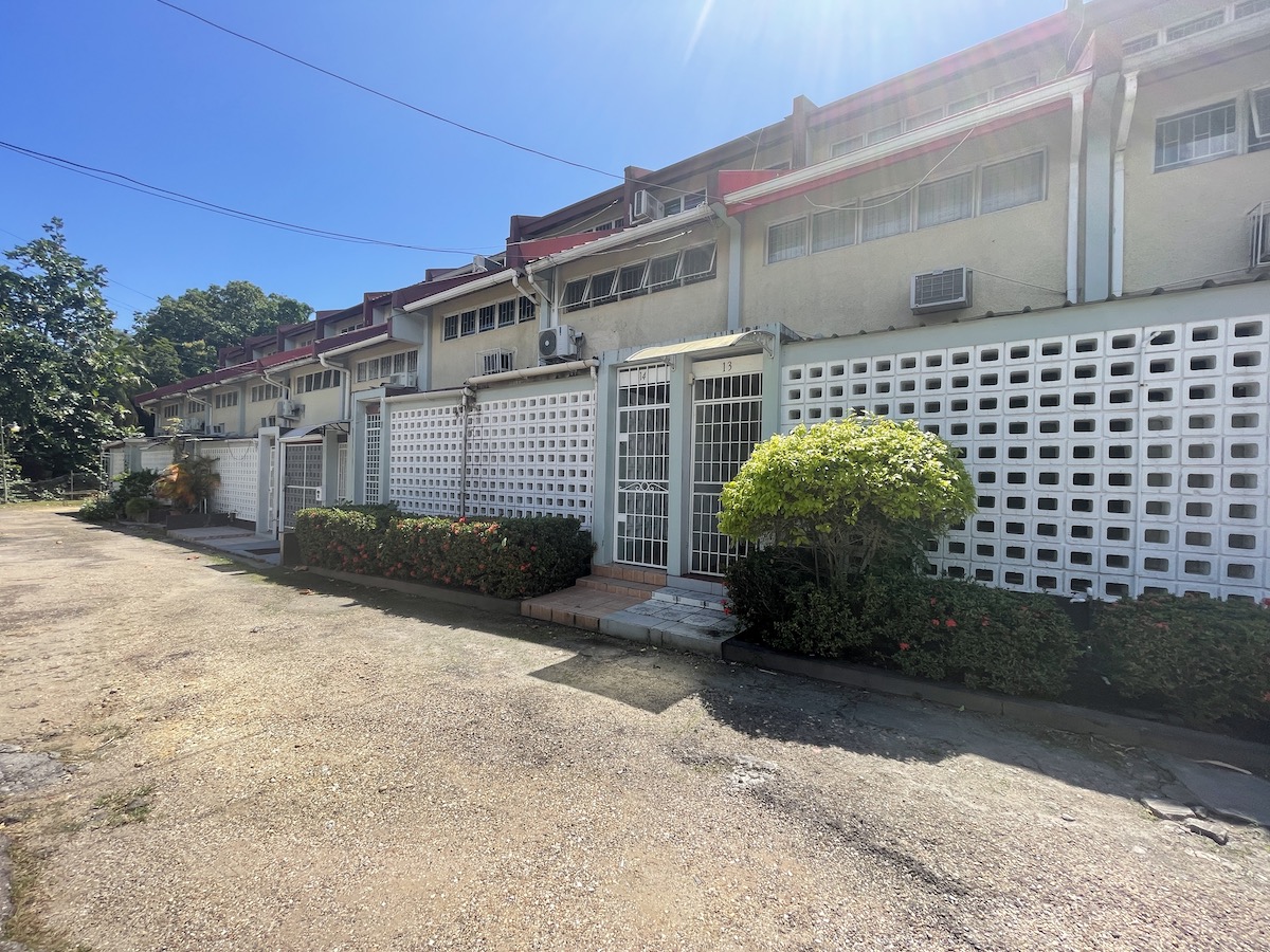 UWI VILLAS 2 BEDROOM WITH LOFT