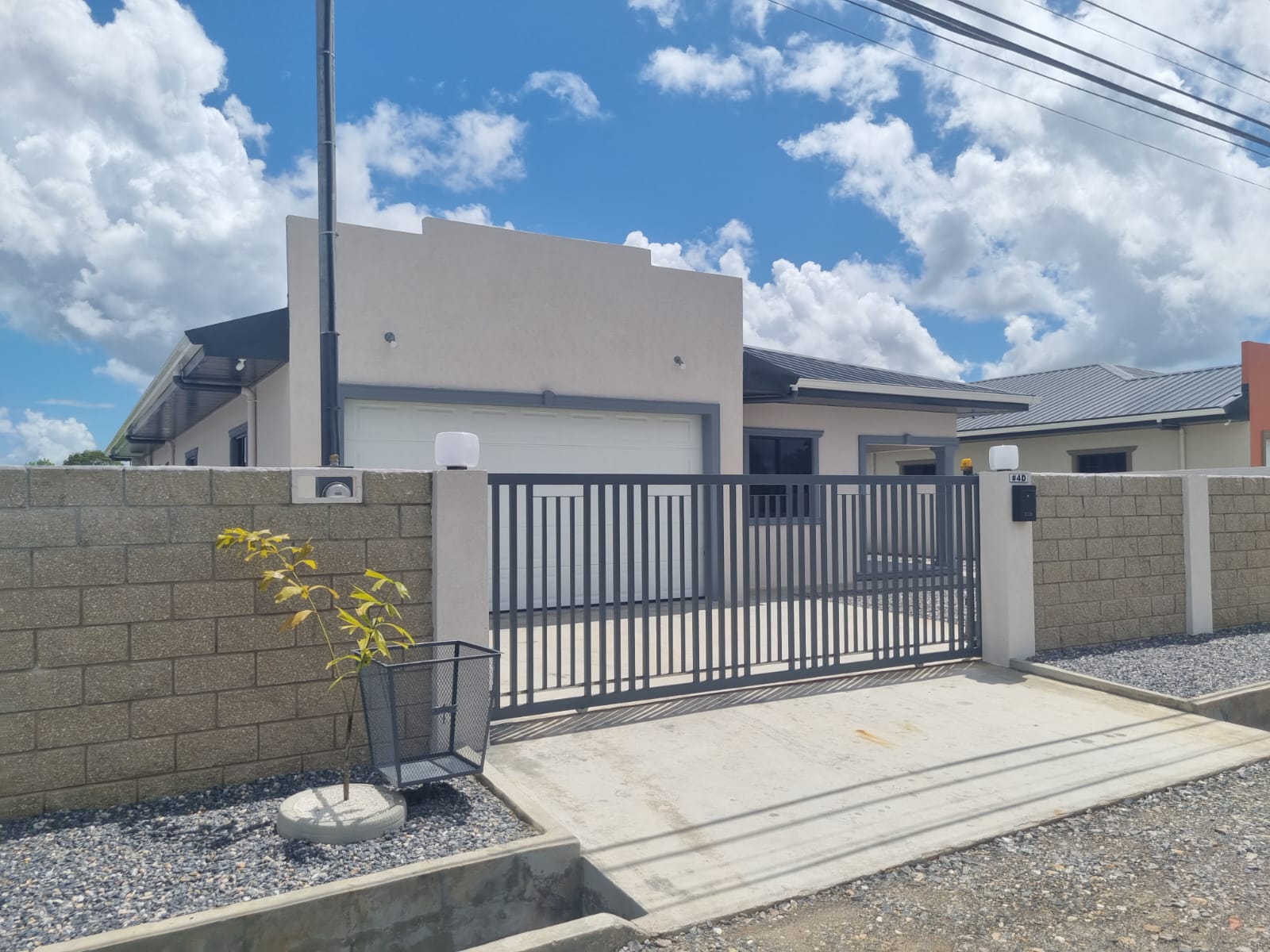 Ragoonanan Road, Cunupia Moder..