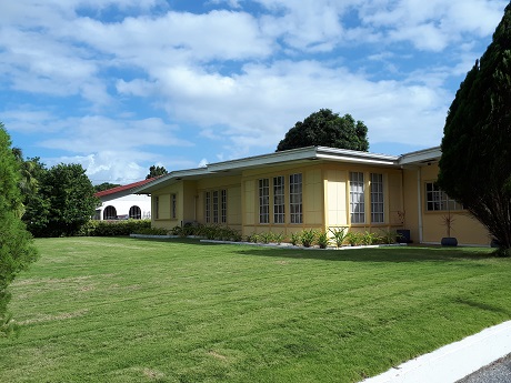 5 bed/ 5 bath Flat house North..