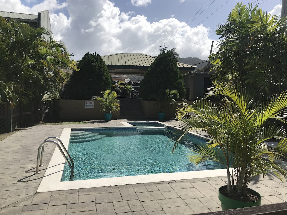 Diamond Villas End Unit Townho..